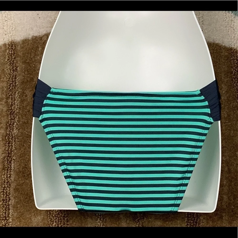 XSMALL green black bikini bottom Mossimo‎ Swimwear